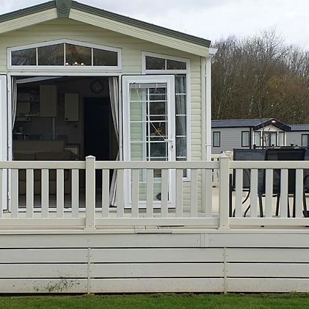 Villa Caravan In The Cotswolds à Cirencester Extérieur photo