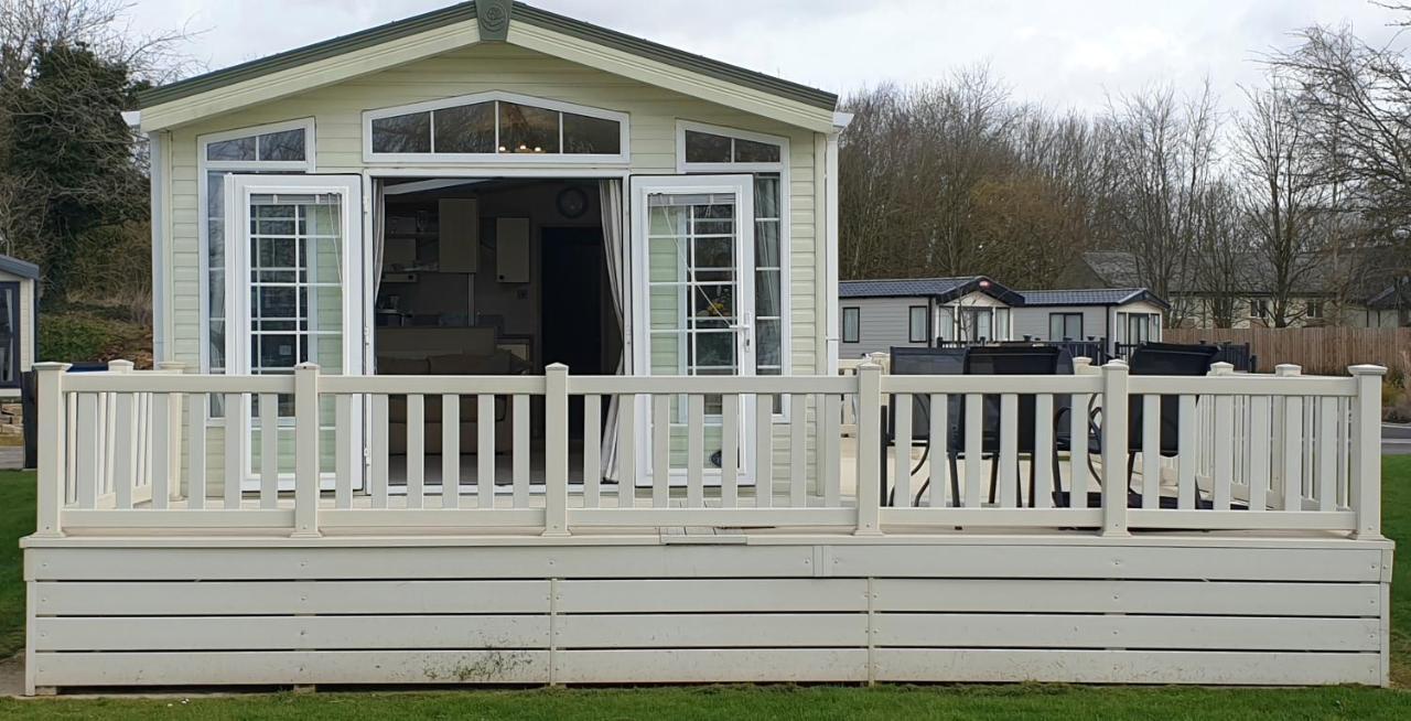 Villa Caravan In The Cotswolds à Cirencester Extérieur photo